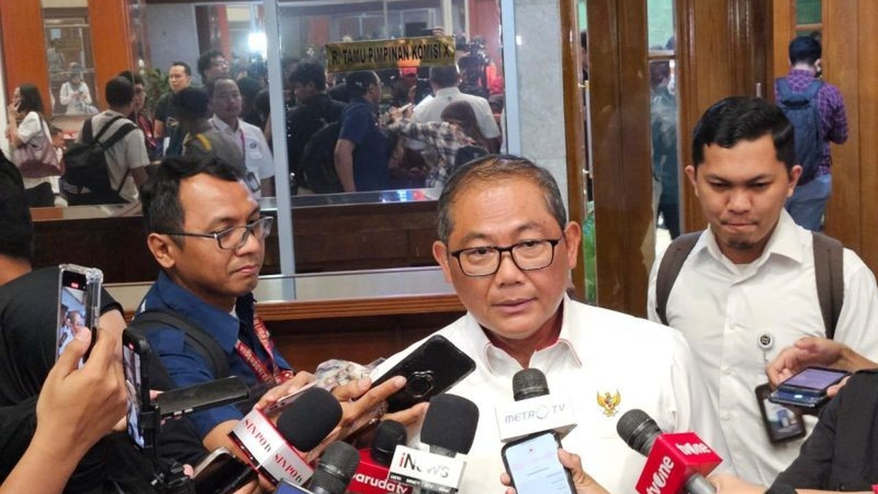 PSSI tengah melakukan seleksi asisten pelatih timnas Indonesia untuk membantu Patrick Kluivert dalam mempersiapkan tim menghadapi kualifikasi Piala Dunia 2026 zona Asia, termasuk seleksi asisten pelatih lokal dan pelatih fisik.