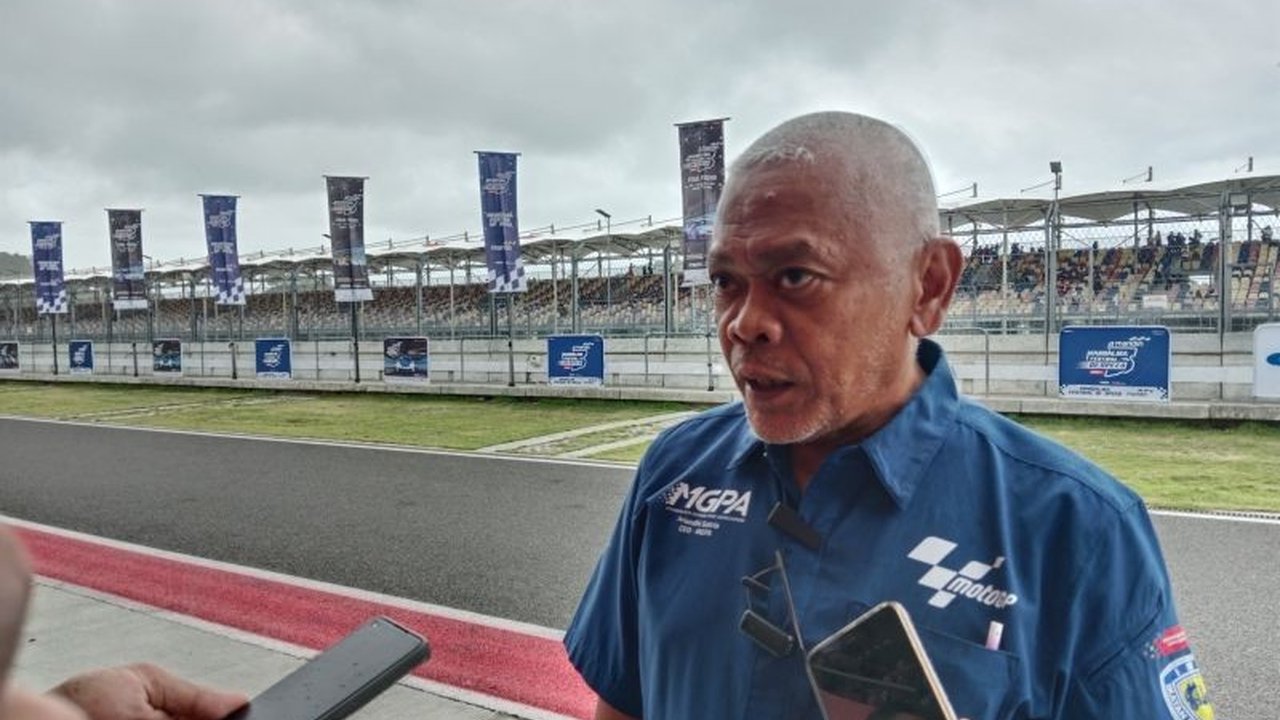 Sirkuit Mandalika, Lombok, akan menggelar berbagai event menarik sepanjang Februari 2024, mulai dari seminar ilmiah hingga uji coba kendaraan listrik, demi mendorong pariwisata dan ekonomi lokal.