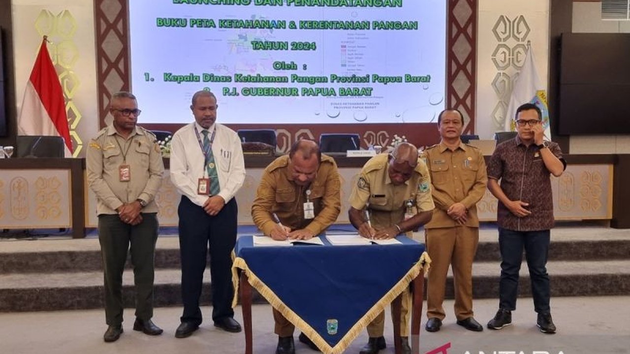 Pemerintah Provinsi Papua Barat meluncurkan Peta Ketahanan Pangan 2024, mengidentifikasi 45 distrik di tujuh kabupaten sebagai daerah rawan pangan dan membutuhkan intervensi untuk ketahanan pangan yang lebih baik.