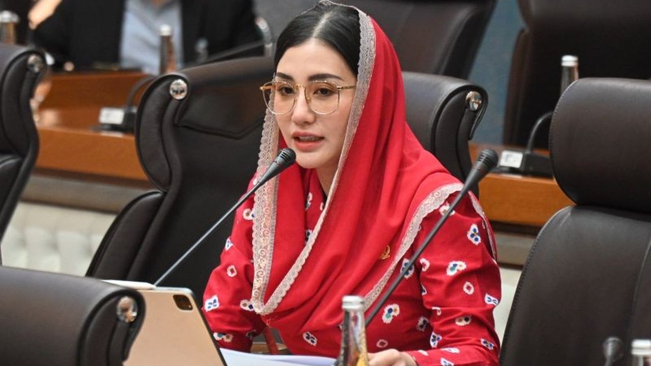 Anggota DPR RI Novita Hardini menekankan pentingnya revisi UU Pariwisata agar adaptif terhadap tantangan global, melibatkan semua pemangku kepentingan, dan memberikan manfaat bagi masyarakat lokal, khususnya dalam pengembangan event internasional.