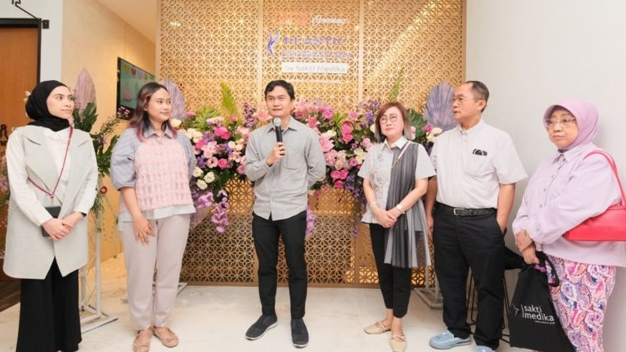 Bedah plastik rekonstruktif dan estetik menawarkan solusi komprehensif bagi mereka yang ingin memperbaiki penampilan dan meningkatkan kualitas hidup, mengatasi kendala yang tak teratasi dengan perawatan konvensional.