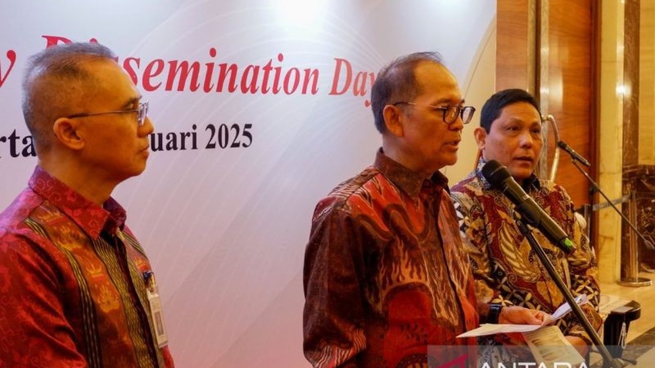 Otoritas Jasa Keuangan (OJK) menargetkan akan menerbitkan tujuh Peraturan OJK (POJK) dan sembilan Surat Edaran (SE) terkait sektor Perasuransian, Penjaminan, dan Dana Pensiun (PPDP) pada tahun 2025 untuk penguatan dan pengembangan industri.