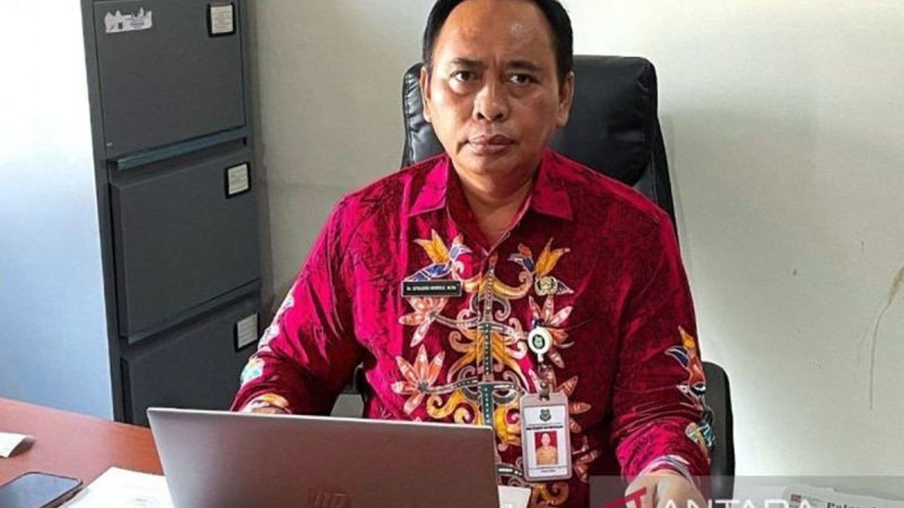 Dinas Kearsipan dan Perpustakaan Kapuas gencar meningkatkan minat baca dan Indeks Pembangunan Literasi Masyarakat (IPLM) melalui program-program inovatif seperti perpustakaan keliling dan pojok baca digital.