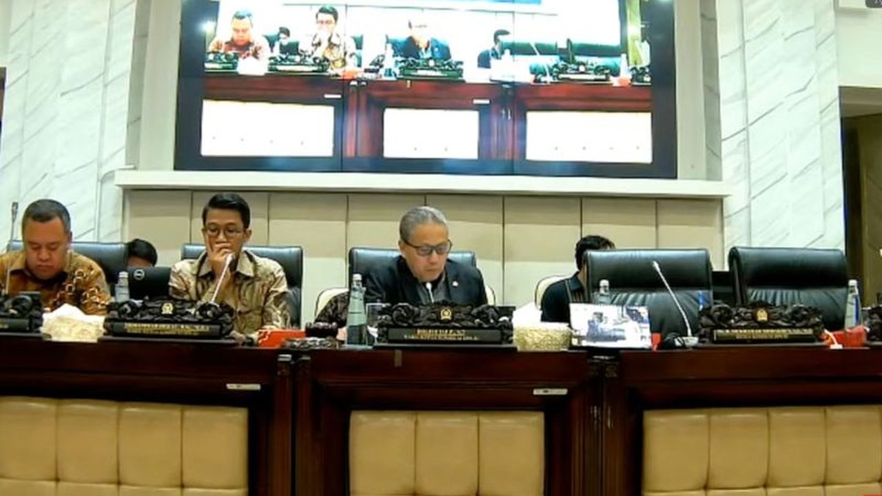 Komisi XI DPR menyetujui refocusing anggaran Badan Supervisi LPS (BS LPS) tahun 2025 untuk meningkatkan pengawasan perbankan, termasuk pemantauan bank likuidasi dan FGD.