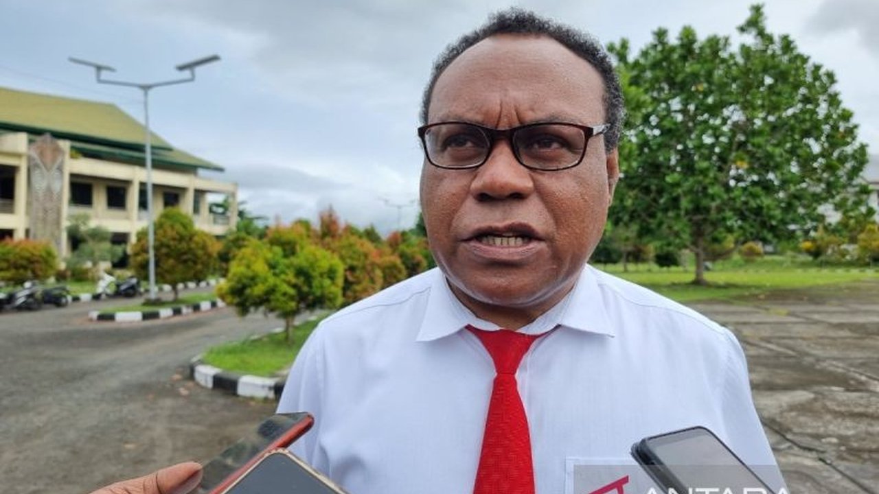 Panitia Seleksi (Pansel) memastikan pengumuman hasil seleksi calon anggota DPR Papua Barat jalur Otonomi Khusus akan diumumkan pertengahan Februari 2025, setelah proses rekapitulasi nilai dan konsultasi dengan pemerintah provinsi.