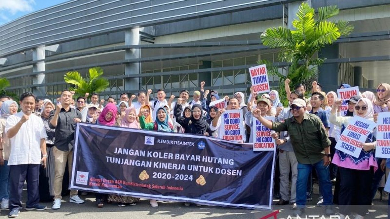 Universitas Lambung Mangkurat (ULM) meminta dosennya untuk tidak mogok mengajar terkait penundaan pembayaran tunjangan kinerja (tukin) sejak 2020, meskipun memahami tuntutan para dosen.