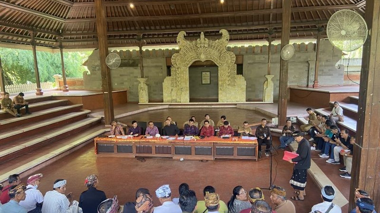 DPRD Bali akan memanggil investor dan pihak terkait atas sengketa lahan seluas 280 hektare di Desa Adat Jimbaran, setelah menerima aduan warga soal dugaan pelanggaran hukum dalam penguasaan lahan tersebut.