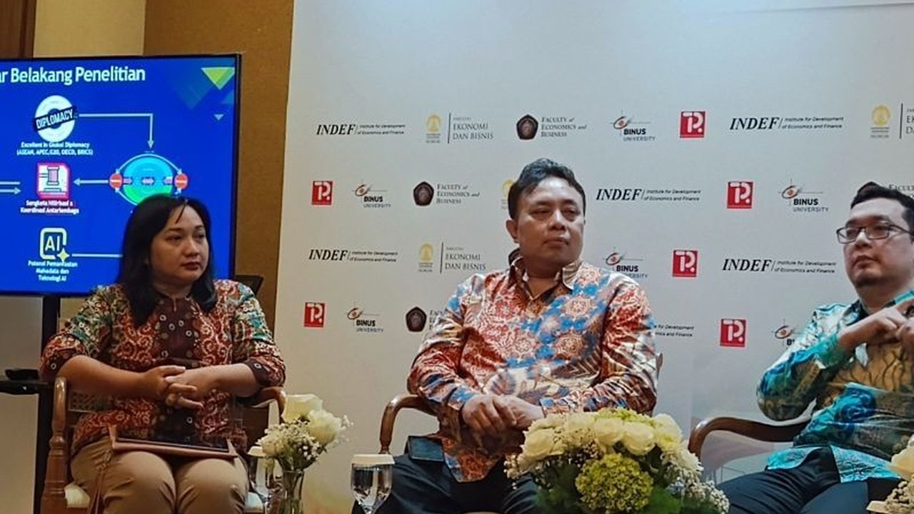 Investasi senilai 38 juta dolar AS di sektor tembaga berpotensi menyerap 253 ribu tenaga kerja, meningkatkan PDB, dan ekspor Indonesia, menurut Institute for Development of Economics and Finance (Indef).