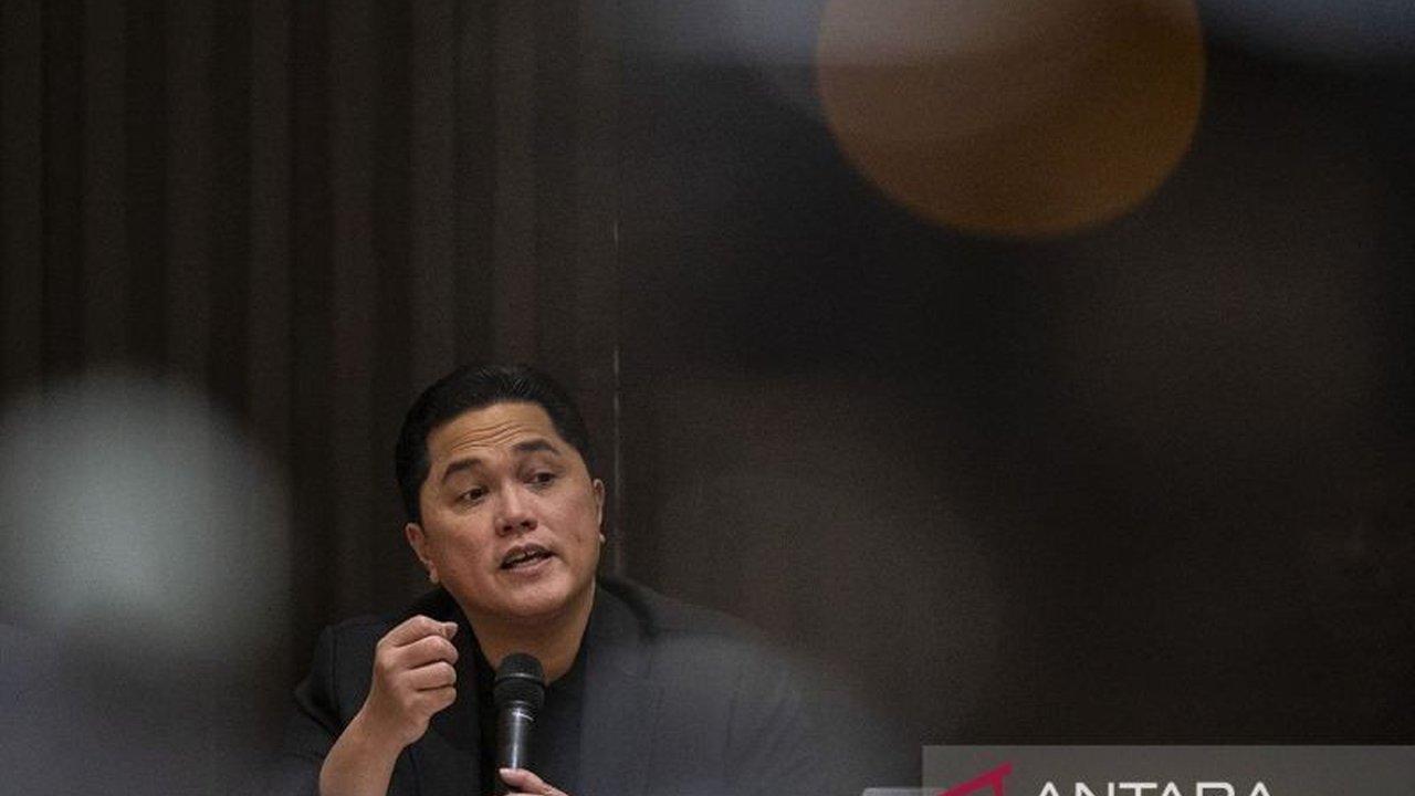 Ketua Umum PSSI, Erick Thohir, berkomitmen memberantas mafia bola di Liga 2 dan memastikan kesejahteraan wasit untuk menciptakan kompetisi sepak bola Indonesia yang bersih dan berkualitas.