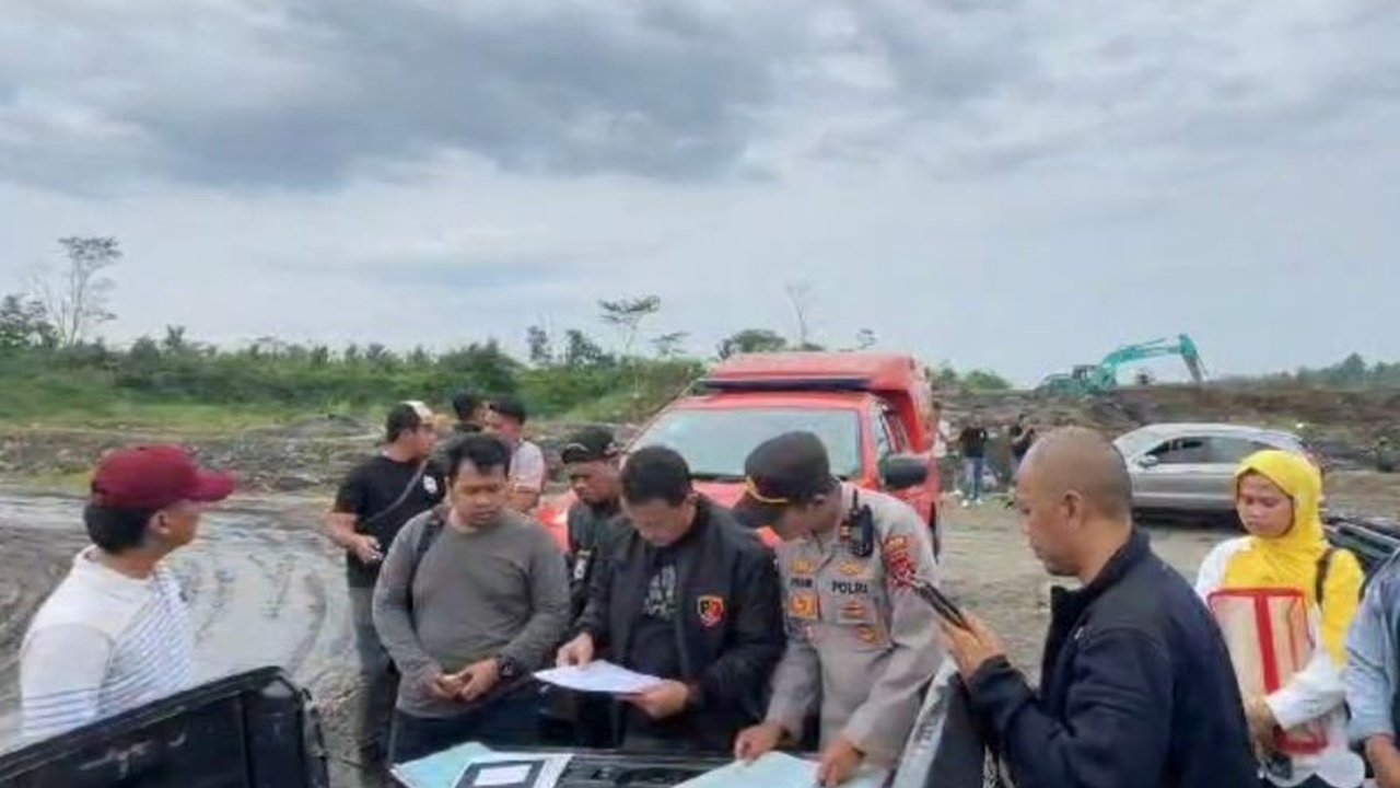 Polres Tasikmalaya melakukan inspeksi mendadak terhadap legalitas dua perusahaan penambangan pasir di kaki Gunung Galunggung, menemukan keduanya memiliki izin lengkap, namun akan tetap melakukan penyelidikan lebih lanjut.