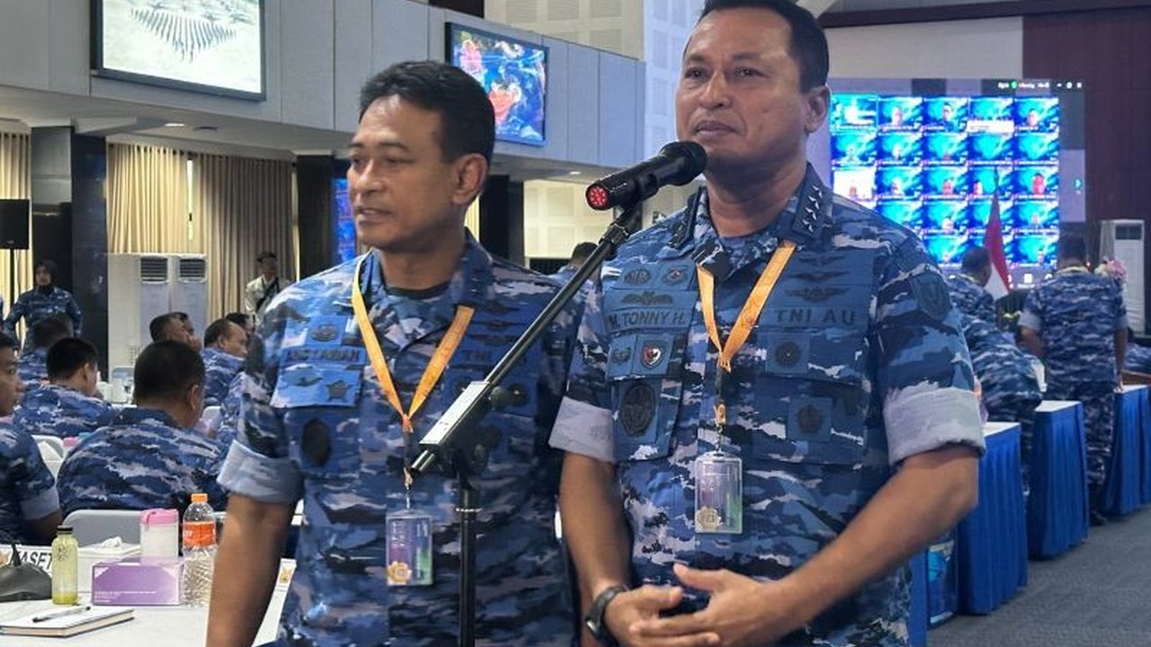 Kepala Staf TNI AU (KSAU) Marsekal TNI Mohamad Tonny Harjono mengumumkan revisi doktrin Swa Bhuwana Paksa untuk mengakomodasi teknologi baru seperti pesawat Rafale dan drone, serta prajurit siber.