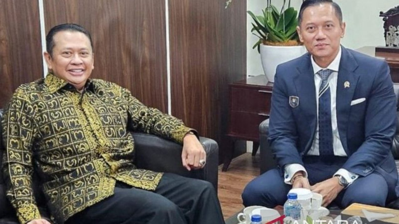 Bambang Soesatyo (Bamsoet) mendorong pemerintah untuk fokus pada program perumahan rakyat guna meningkatkan kualitas hidup masyarakat Indonesia yang masih menghadapi kekurangan dan ketidaklayakan tempat tinggal.