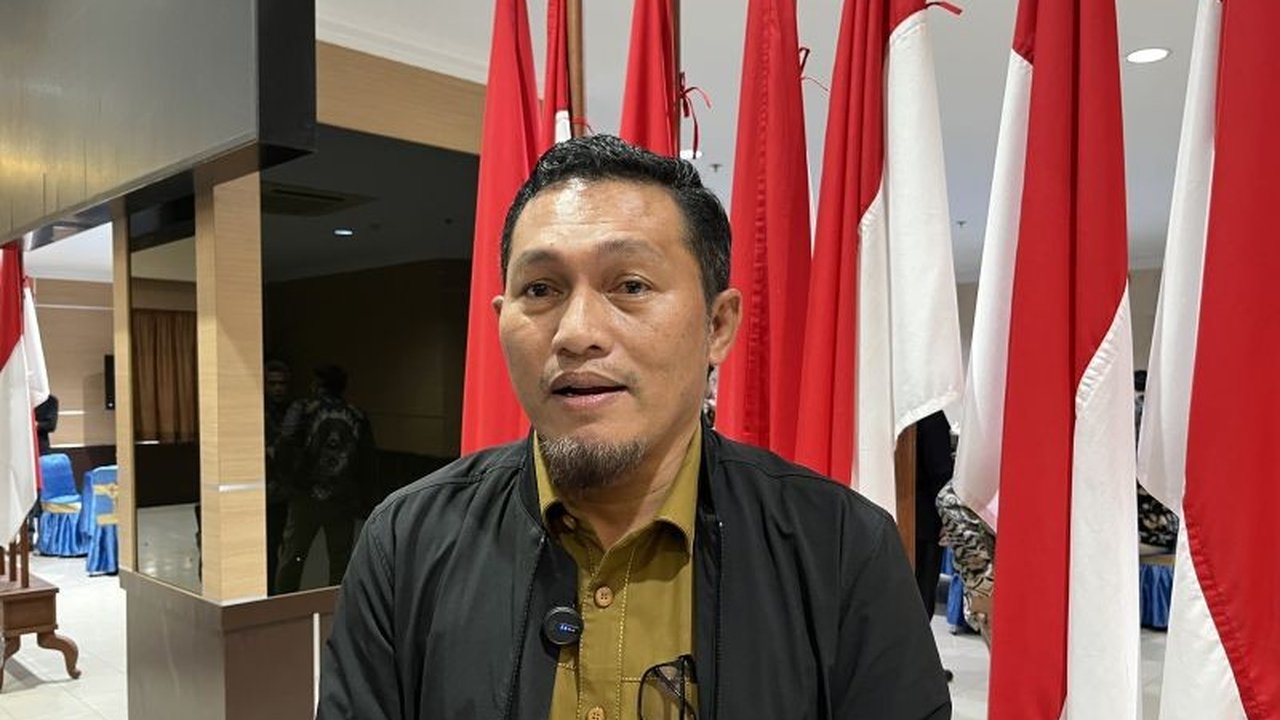 Pemerintah Provinsi Kepri telah menyalurkan bantuan pasang baru listrik gratis kepada 13.000 rumah tangga tidak mampu dan di wilayah perbatasan sejak 2019 hingga 2024, melalui program BPBL yang didanai APBN, APBD, dan CSR.