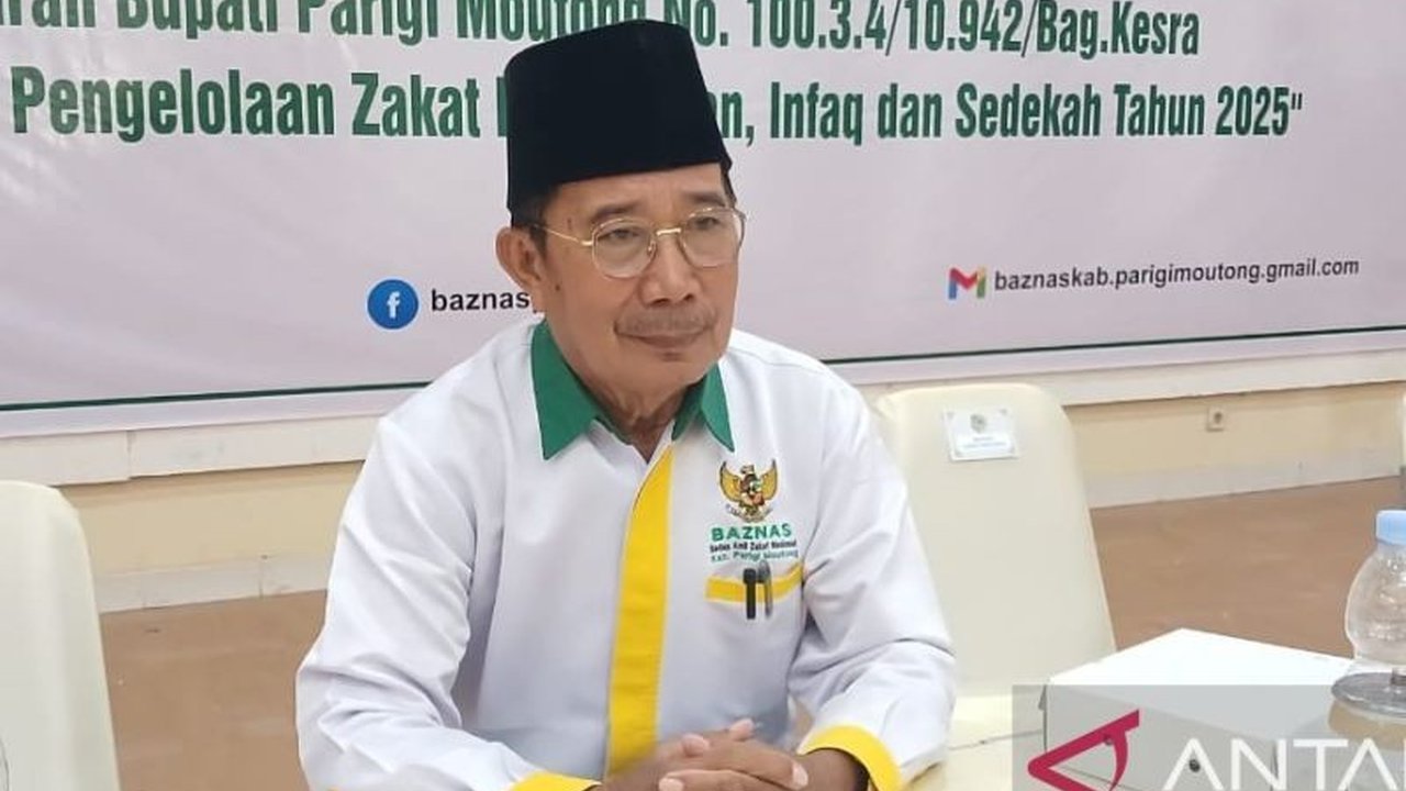 Baznas Parigi Moutong berhasil mengumpulkan Rp1,4 miliar Zakat, Infaq, dan Sedekah (ZIS) pada tahun 2024, meskipun target awal sebesar Rp2 miliar belum tercapai, dana tersebut akan digunakan untuk berbagai program kemaslahatan umat.