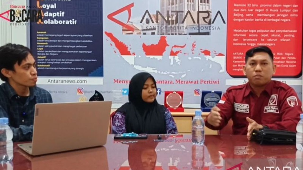 Rumah Hukum Tadulako memberikan pendampingan hukum kepada Alya, siswi SMKN 2 Palu yang diancam dikeluarkan dari sekolah karena menyuarakan dugaan pungutan liar, dengan dukungan Wakil Ketua MPR RI.