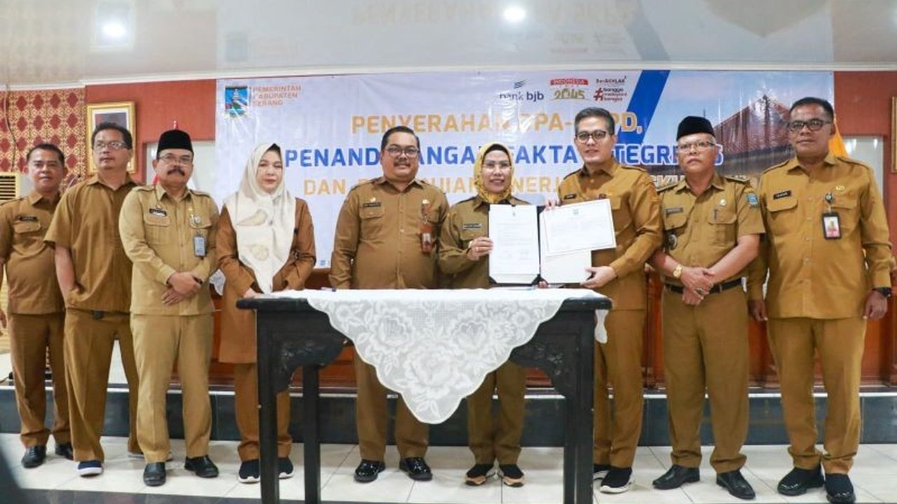 Pemkab Serang pangkas anggaran kegiatan seremonial di tahun 2025, alihkan fokus pada peningkatan kesejahteraan masyarakat melalui pembangunan infrastruktur, pendidikan, dan kesehatan.