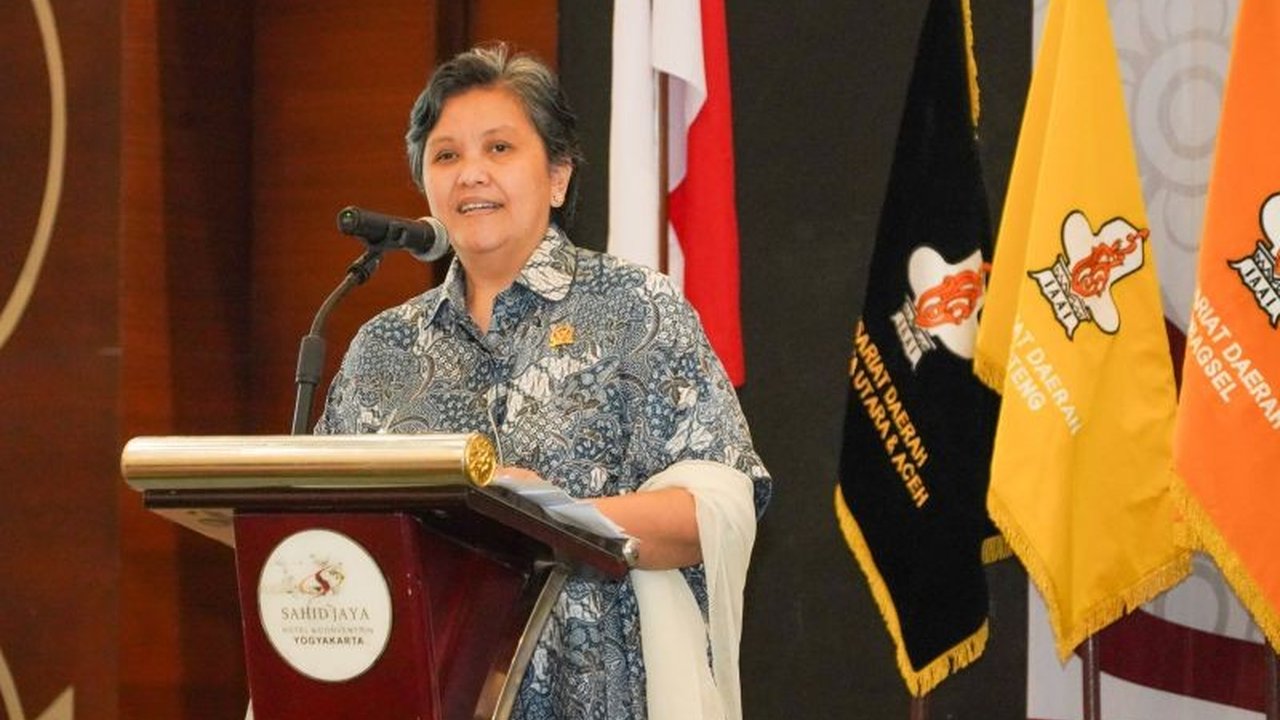 Wakil Ketua MPR Lestari Moerdijat mendorong integrasi perspektif arkeologi dalam pembuatan kebijakan di Indonesia, menekankan pentingnya warisan budaya dan pembelajaran dari masa lalu untuk generasi mendatang.