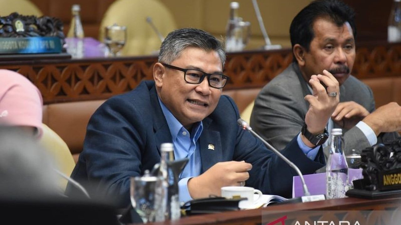 Anggota Komisi V DPR RI mendorong Kementerian Perhubungan untuk memaksimalkan Penerimaan Negara Bukan Pajak (PNBP) pelabuhan guna meningkatkan pelayanan publik dan perekonomian nasional,  terutama di Pelabuhan Tanjung Priok.