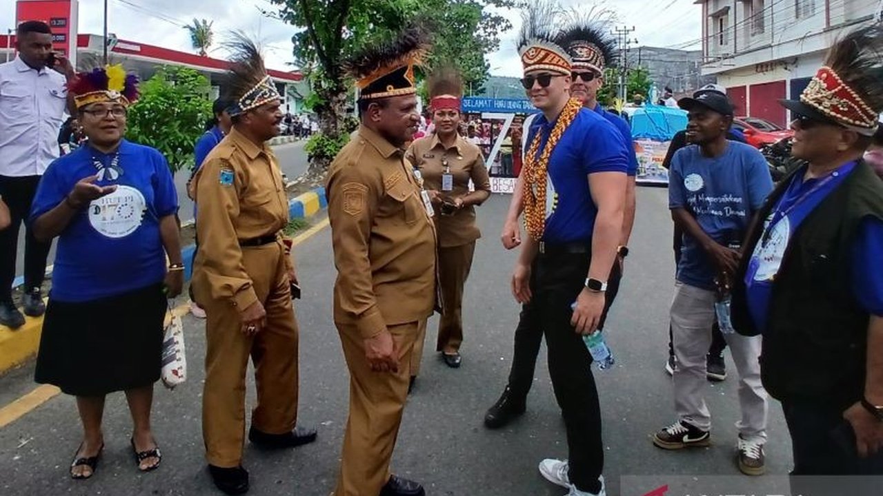 Meriahnya Karnaval Budaya Papua Barat Rayakan HUT Pekabaran Injil ke-170