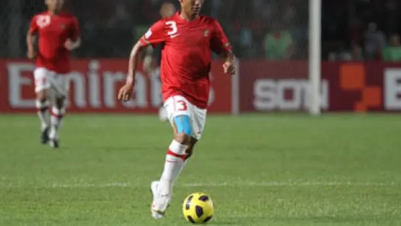 Zulkifli Syukur saat memperkuat tim nasional Indonesia. (Abdi Satria/Bola.com)