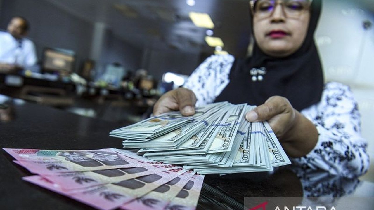 Google mengakui kesalahan informasi nilai tukar Rupiah terhadap dolar AS di Google Search disebabkan oleh data yang tidak akurat dari penyedia data pihak ketiga, dan telah meminta perbaikan segera.