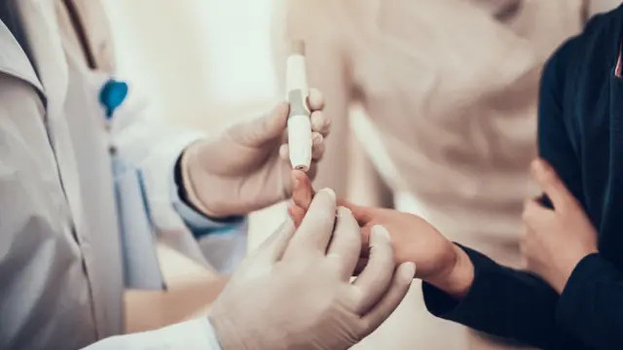 Ilustrasi Pemeriksaan Diabetes Credit: freepik.com