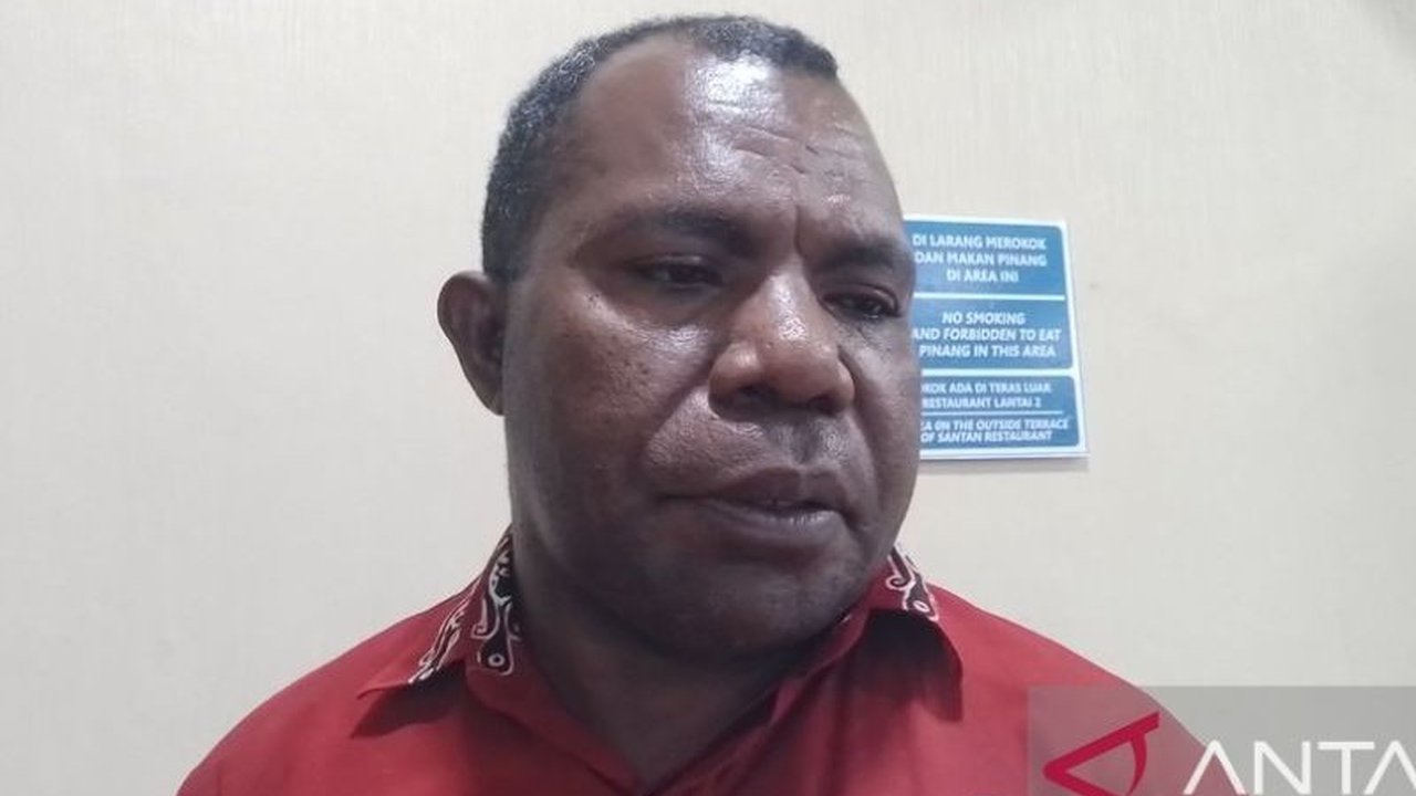 Dinas Pemberdayaan Masyarakat Kampung (DPMK) Kabupaten Jayapura mendapat penghargaan atas penyaluran dana desa terbaik di Papua dan berkomitmen untuk terus mengawasi penggunaannya agar tepat sasaran demi kesejahteraan masyarakat.