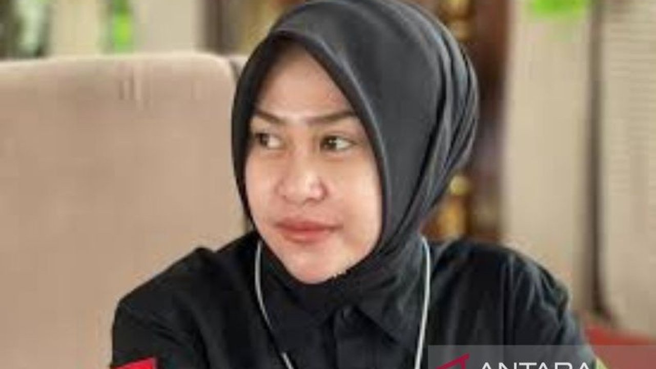 Wakil Ketua Komisi II DPRD NTB meminta Pemprov NTB melakukan efisiensi anggaran APBD 2025 sesuai Inpres Nomor 1 Tahun 2025, dengan potensi penghematan mencapai Rp168 miliar lebih.