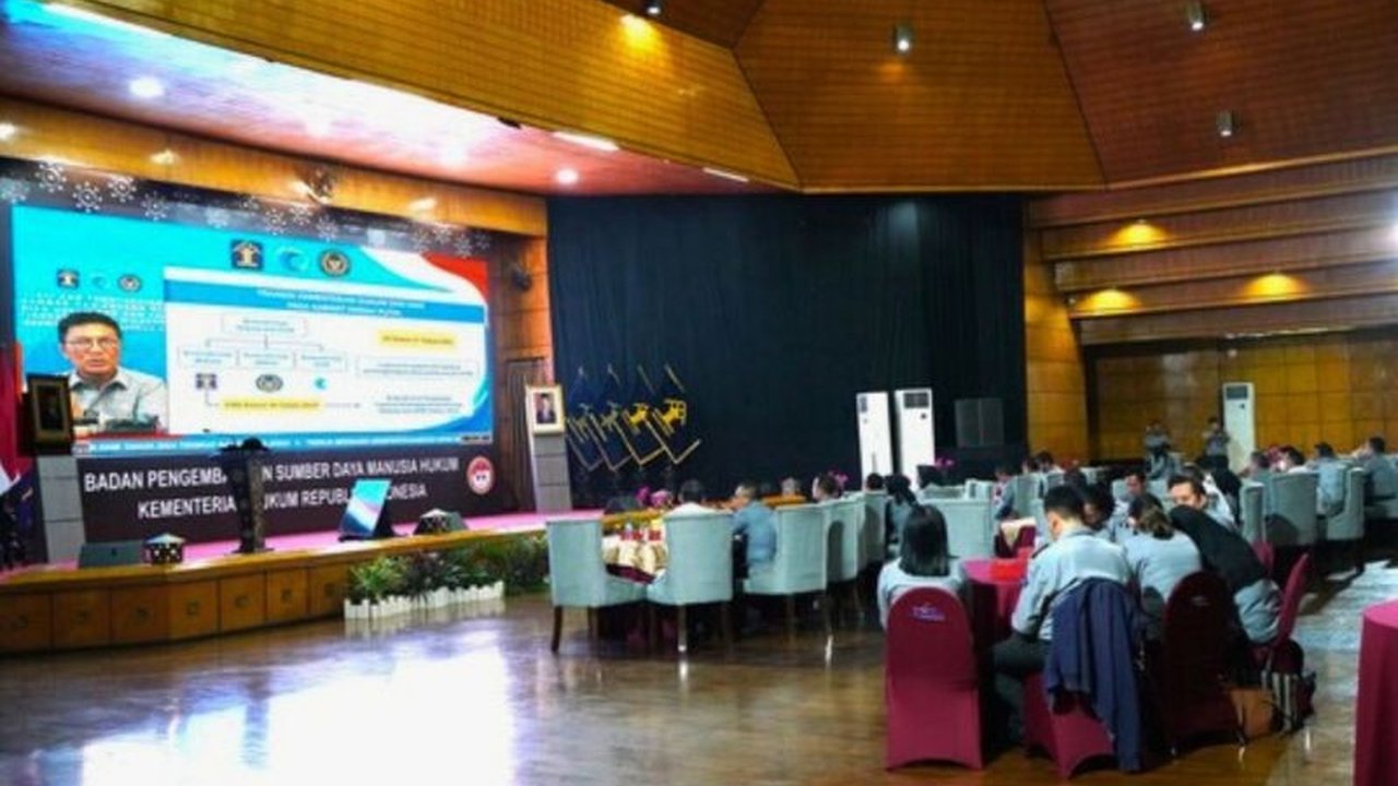 Kementerian Hukum dan HAM (Kemenkumham) memastikan pengelolaan keuangan dan Barang Milik Negara (BMN) tetap optimal selama proses transformasi organisasi, demi menjaga akuntabilitas dan kinerja.