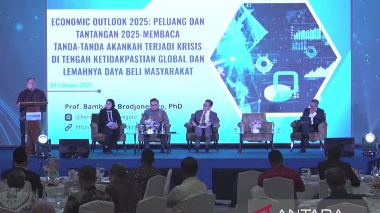 Program Makan Bergizi Gratis (MBG) dan pembangunan 3 juta rumah diharapkan menjadi pendorong utama pertumbuhan ekonomi Indonesia pada 2025, terutama karena efek pengganda yang signifikan dari kedua program tersebut.