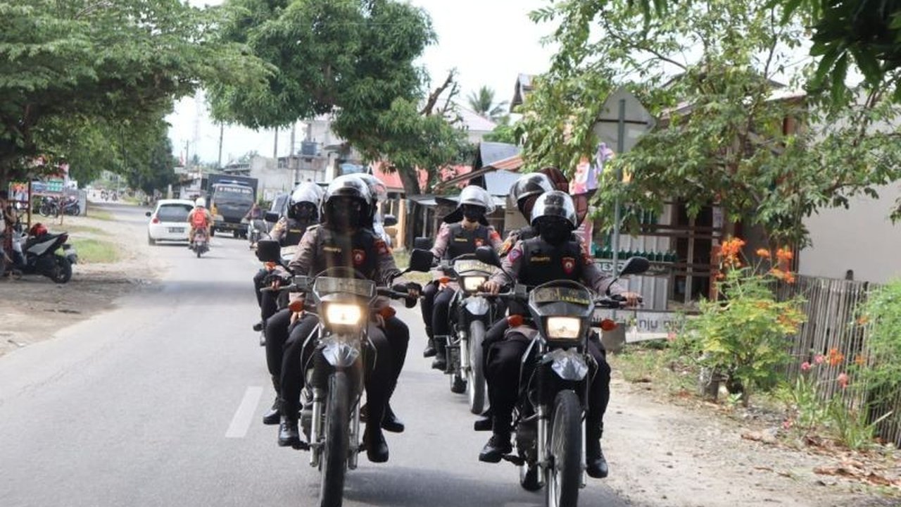 Polres Sigi siagakan personel untuk menjaga keamanan di kantor KPU dan Bawaslu menjelang putusan sela sengketa Pilkada 2024 di MK, imbau masyarakat tetap tenang.
