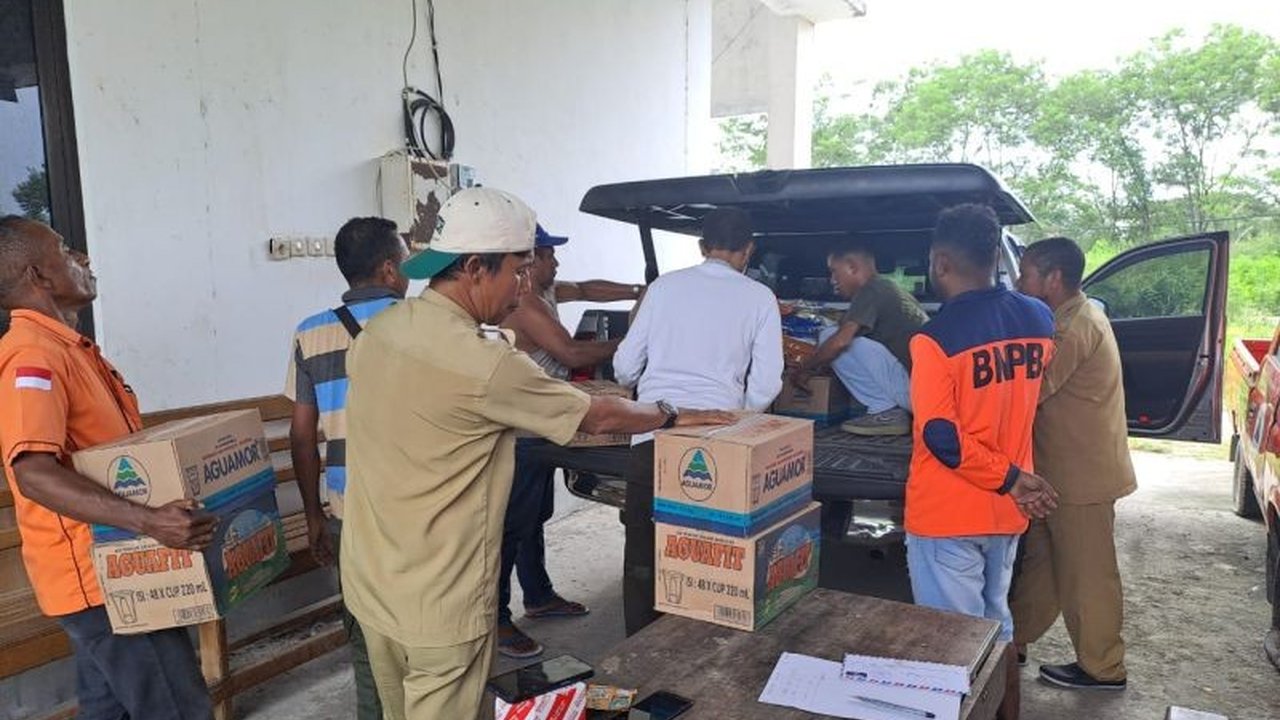 Dapur Umum Darurat Dinsos Kupang Bantu Korban Banjir Rob