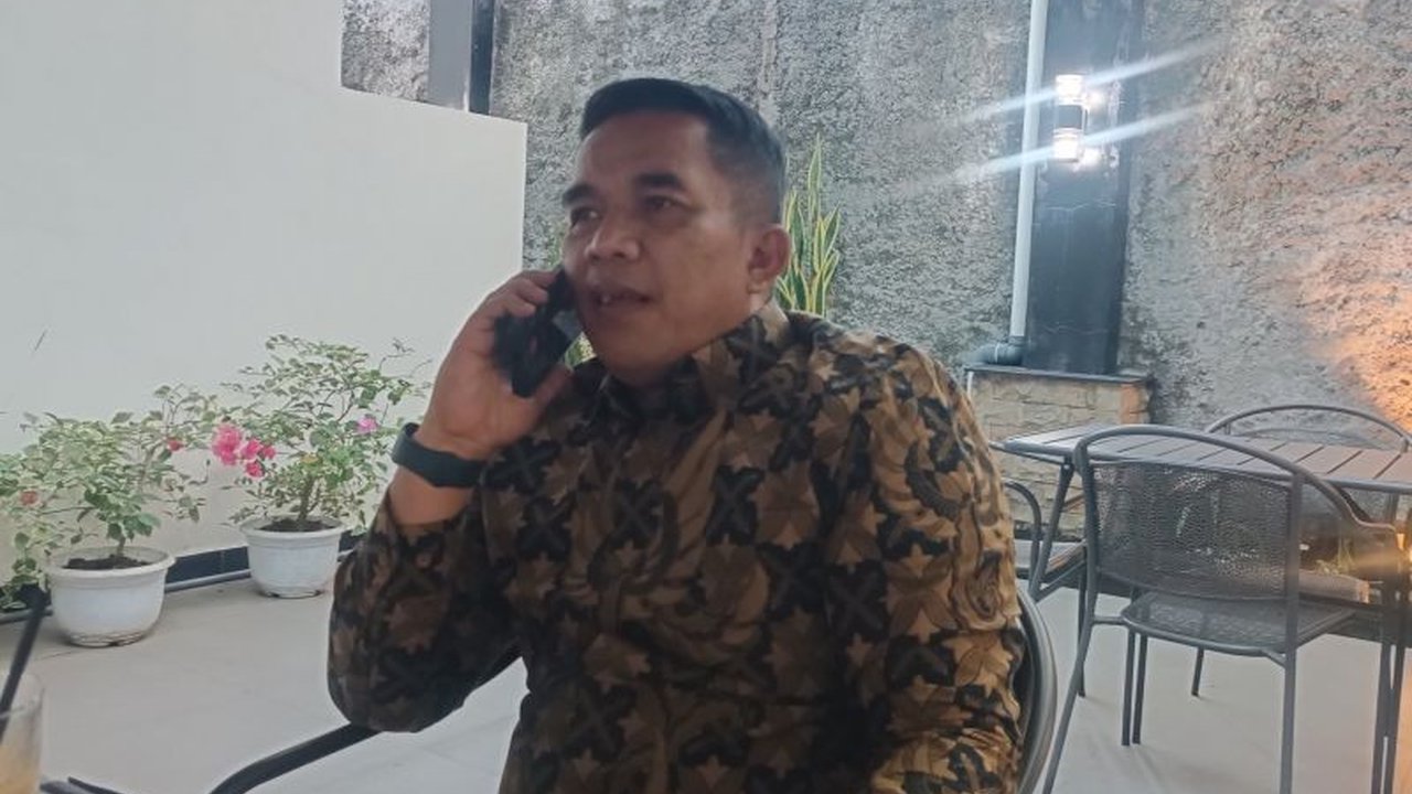 Pemerintah Provinsi Sumatera Barat (Pemprov Sumbar) melakukan pemetaan ASN yang menunggak pajak kendaraan bermotor untuk meningkatkan Pendapatan Asli Daerah (PAD) dan menjadikan ASN sebagai contoh kepatuhan pajak bagi masyarakat.