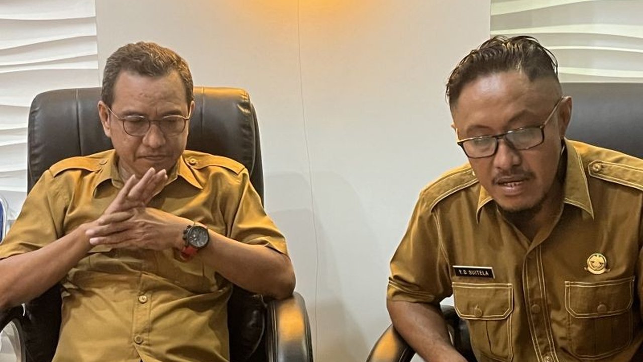 Pemerintah Kota Ambon menargetkan pendapatan parkir Rp4,5 miliar di 2025, turun drastis karena alih kelola tiga ruas jalan nasional ke Pemprov Maluku, dan kini mencari mitra kerja baru sesuai Permendagri 2020.