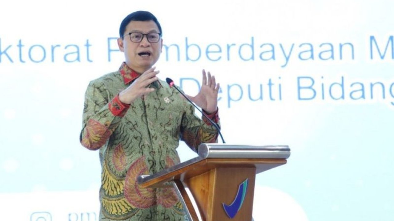 BPOM meluncurkan lima terobosan strategis untuk mendukung pertumbuhan Usaha Mikro Kecil (UMK) pangan olahan di Indonesia, meliputi kemudahan perizinan, asistensi regulasi, keringanan biaya, kemudahan pengujian produk, dan program Orang Tua Angkat.