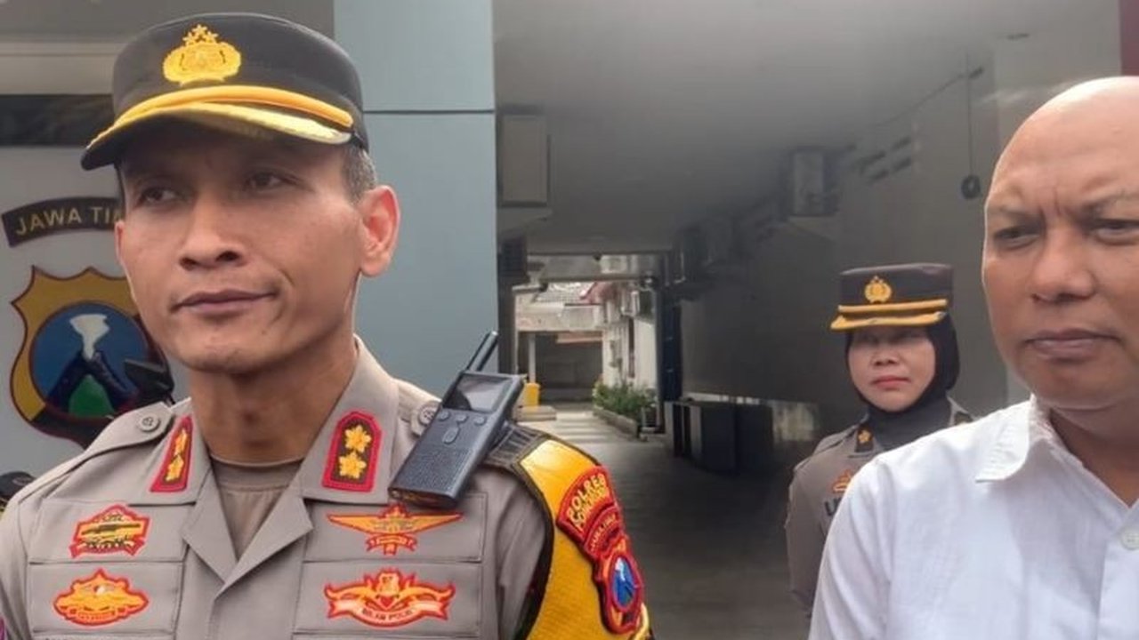 Kepolisian Resor Ponorogo telah memeriksa 41 saksi terkait kasus keracunan massal yang menyebabkan 46 warga Desa Bondrang dan 22 santri di Desa Belang keracunan, satu korban meninggal.