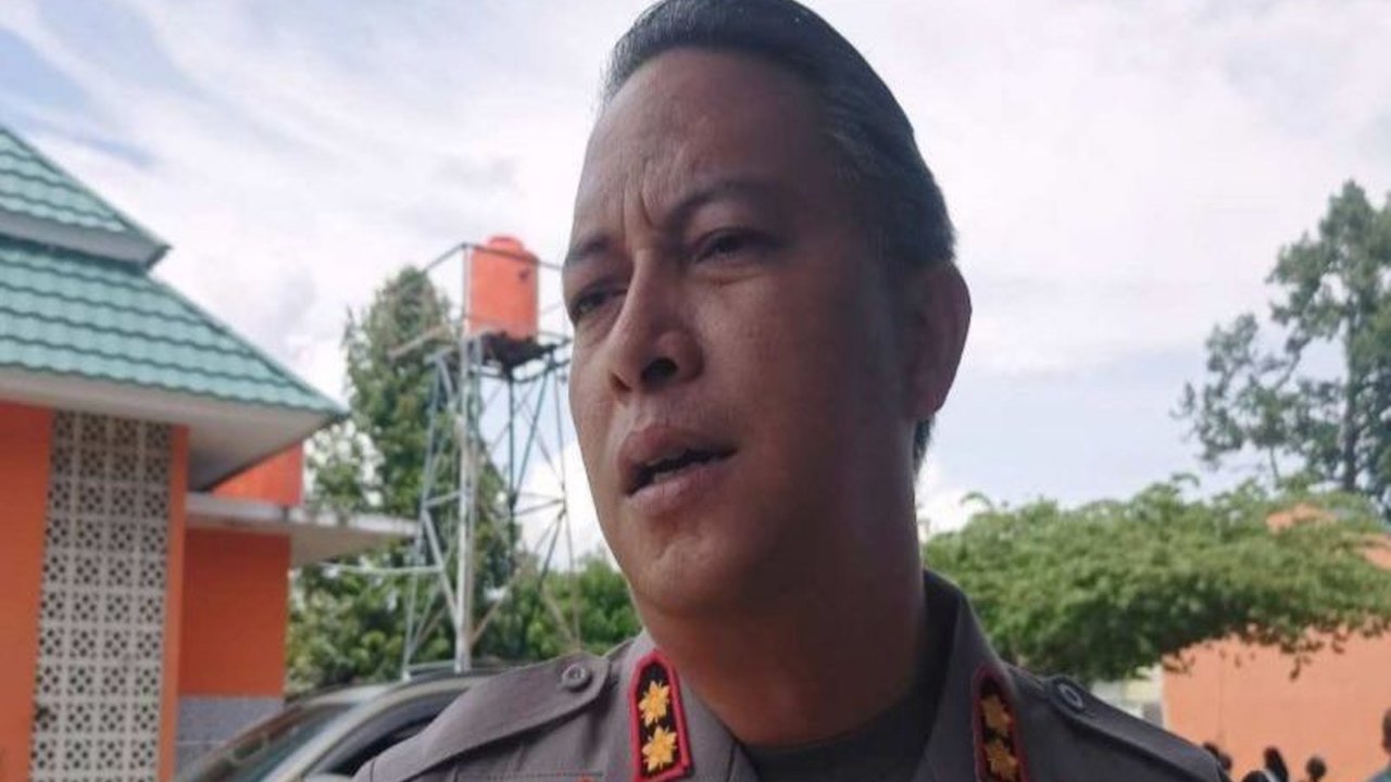 Jelang putusan sela Mahkamah Konstitusi (MK) terkait Pilkada Parigi Moutong, Polres setempat kerahkan 157 personel untuk mengamankan Sekretariat KPU dan menjaga kondusifitas daerah.