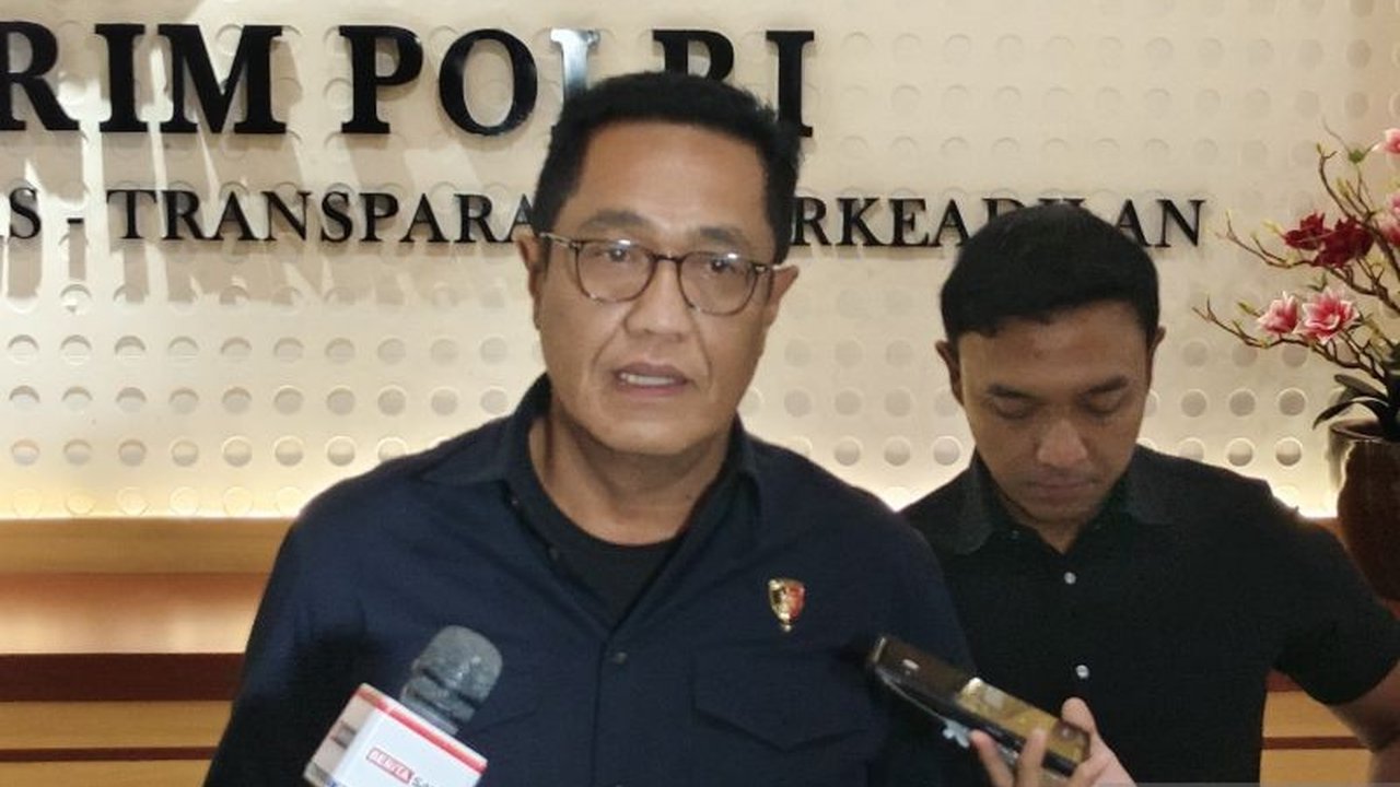 Bareskrim Polri resmi meningkatkan status penyelidikan kasus pagar laut di Tangerang menjadi penyidikan setelah menemukan dugaan pemalsuan surat dan akan memeriksa 10 berkas warkat sertifikat.