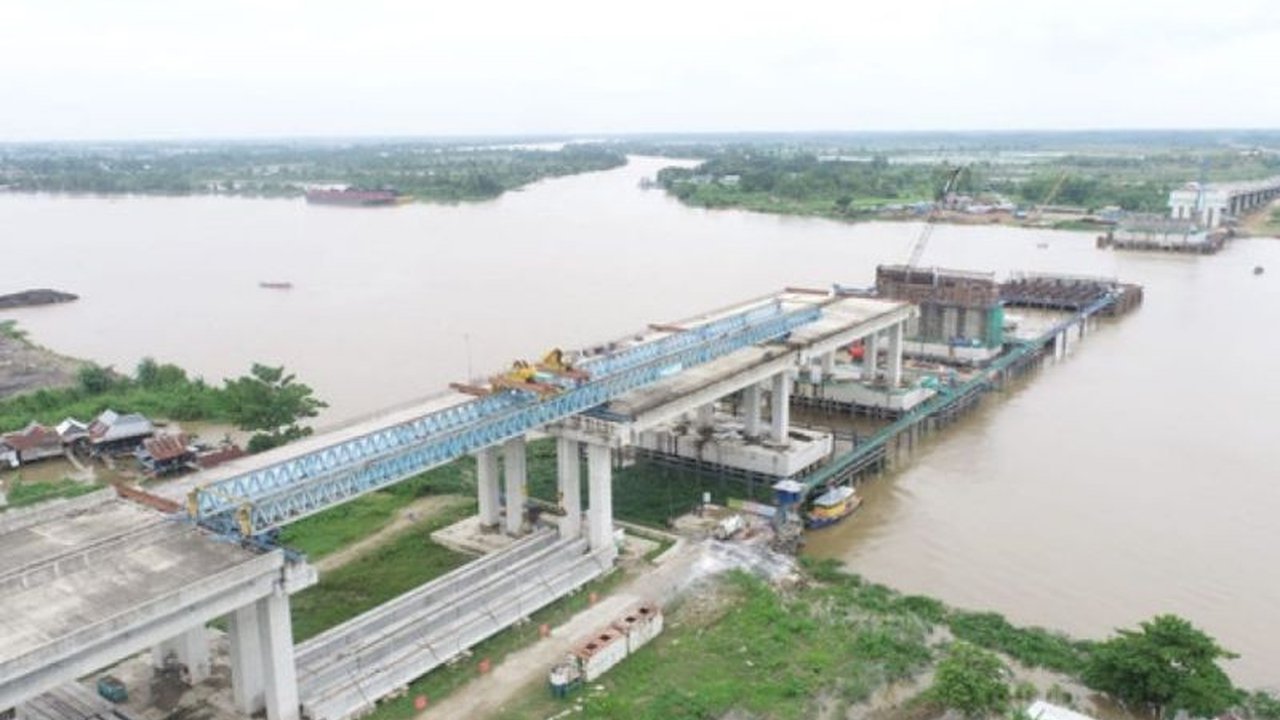 PT Hutama Karya mengincar penyelesaian pembangunan Jembatan Musi V dan ruas tol penghubung Palembang-Banyuasin pada tahun 2026, guna meningkatkan mobilitas masyarakat.