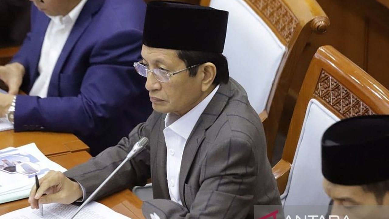 Menteri Agama berharap Kepres biaya haji 2024 segera terbit hari ini untuk memulai operasional haji, termasuk pelunasan, setelah DPR dan Kemenag menyepakati besaran BPIH yang lebih rendah dari tahun sebelumnya.