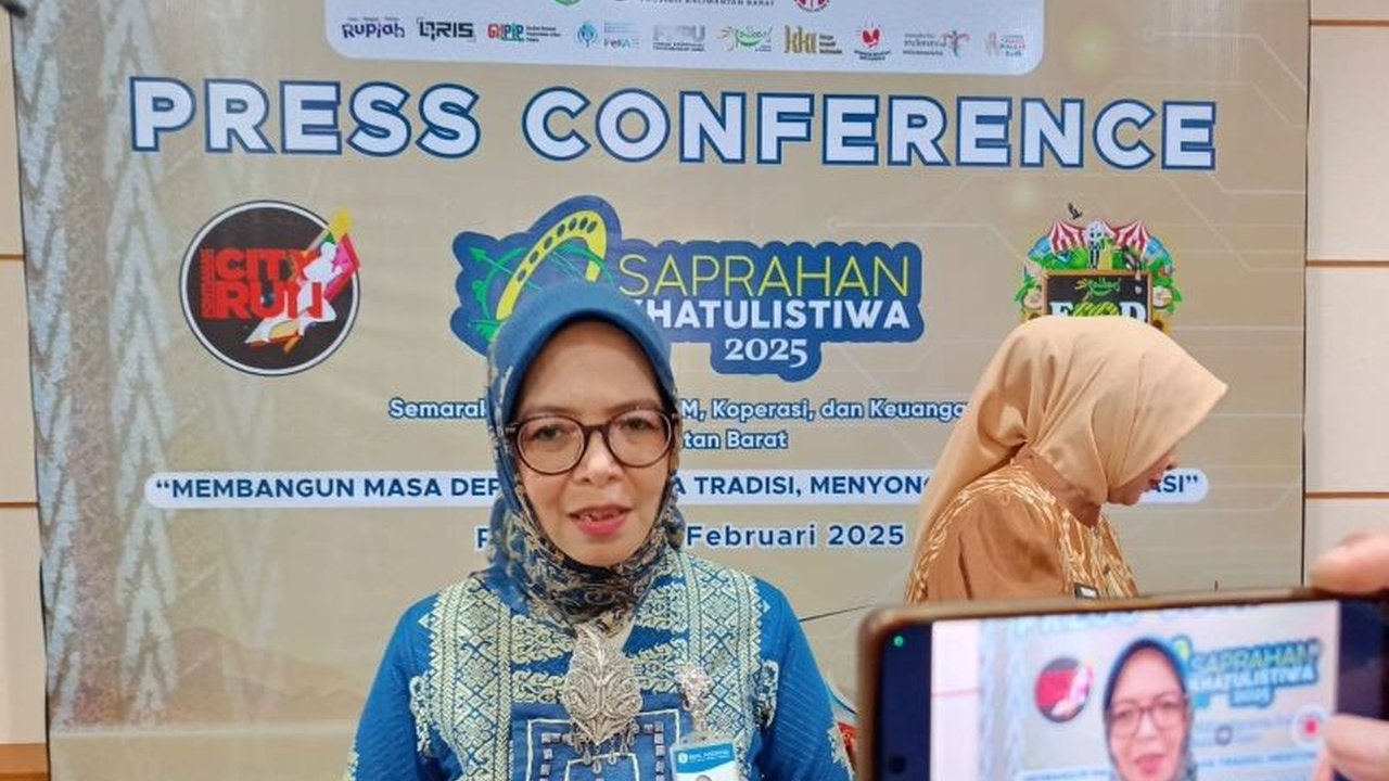 Bank Indonesia Kalbar memprediksi peningkatan transaksi QRIS signifikan selama Saprahan Khatulistiwa 2025, ditunjang berbagai program promosi dan target 15.000 transaksi serta 200 merchant baru.