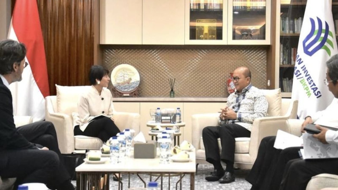 Kementerian Investasi RI dan Eramet Group, perusahaan tambang asal Perancis, membahas rencana investasi untuk memperkuat rantai pasok baterai kendaraan listrik (BEV) di Indonesia, termasuk eksplorasi di Sulawesi Selatan dan Papua.