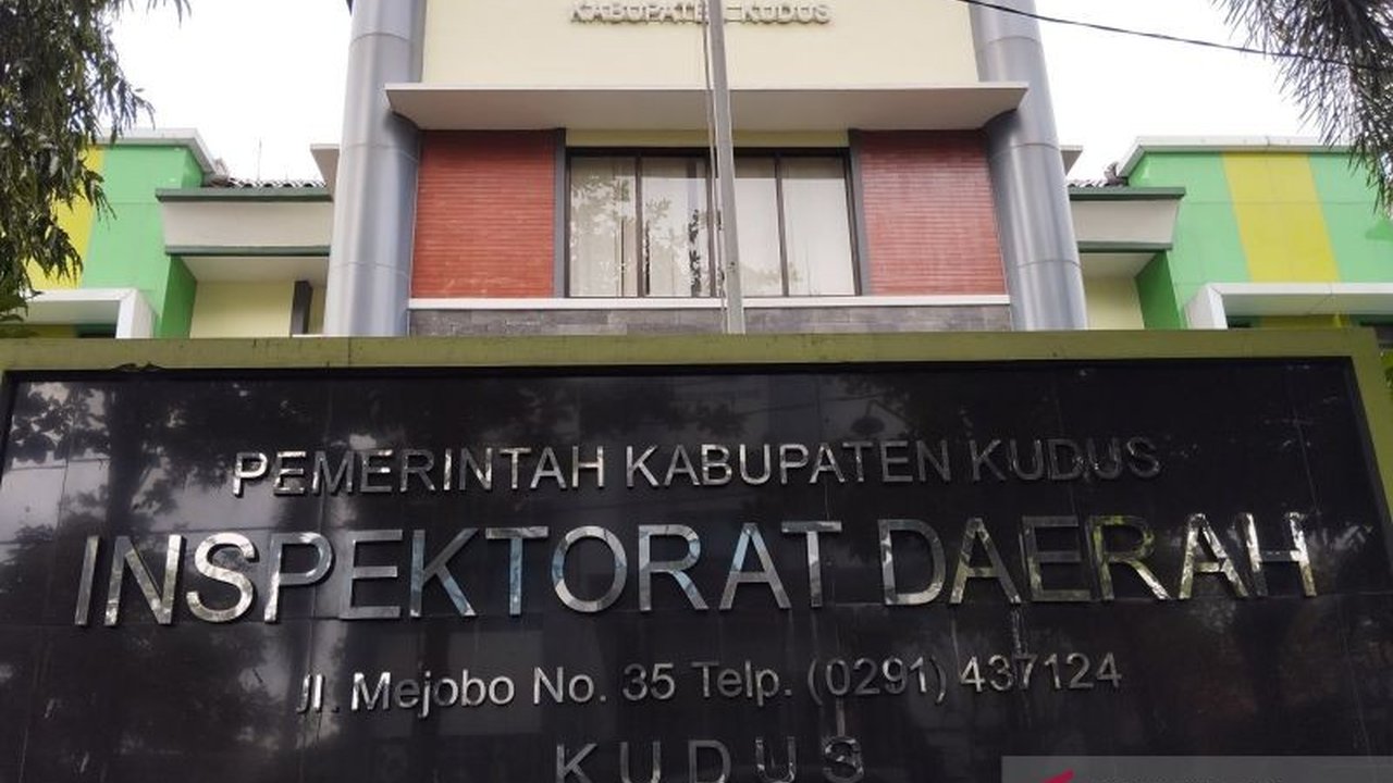 Inspektorat Kudus menemukan puluhan desa yang harus mengembalikan dana ke kas desa setelah dilakukan monitoring dan evaluasi terhadap pengelolaan keuangan 24 desa, sebagian besar karena kekurangan volume pekerjaan.