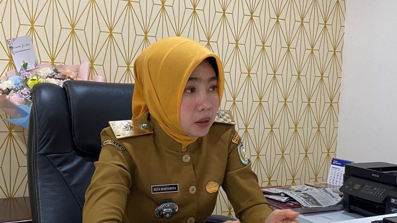 Disdikbud Kalbar turun tangan membantu SMAN 1 Mempawah yang gagal input data SNPMB 113 siswanya, menawarkan solusi koordinasi ke Kemendikdasmen atau bimbingan belajar persiapan ujian PTN jalur lain.