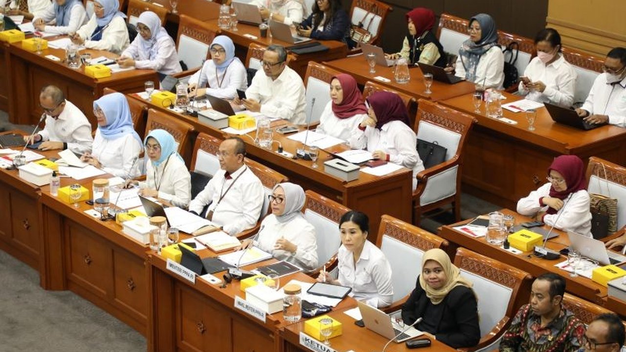 Menteri Pemberdayaan Perempuan dan Perlindungan Anak, Arifah Fauzi, menekankan pentingnya SDM berkualitas sebagai kunci utama keberhasilan Indonesia Emas 2045, serta memaparkan sejumlah program prioritas KemenPPPA untuk mencapai target tersebut.