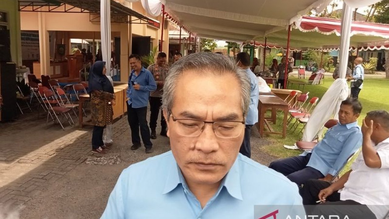 Pemkab Bantul segera memangkas anggaran dinas yang dinilai kurang berdampak pada kesejahteraan masyarakat, mengikuti arahan Presiden dan Inpres untuk efisiensi belanja negara, dengan prioritas pada penanggulangan kemiskinan dan pembangunan infrastruktur.