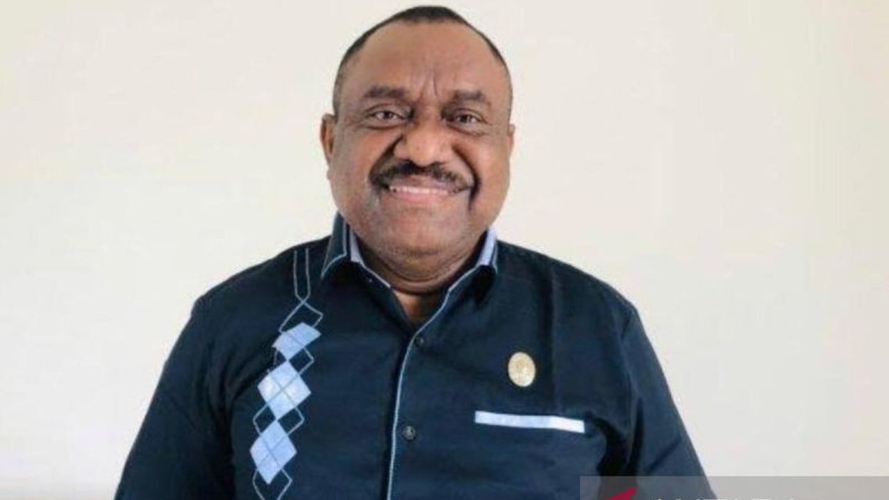 Lembaga Masyarakat Adat (LMA) Kaimana mengajak masyarakat untuk tidak terprovokasi dan menerima hasil putusan Mahkamah Konstitusi terkait sengketa Pilkada 2024, demi menjaga keamanan dan stabilitas daerah.