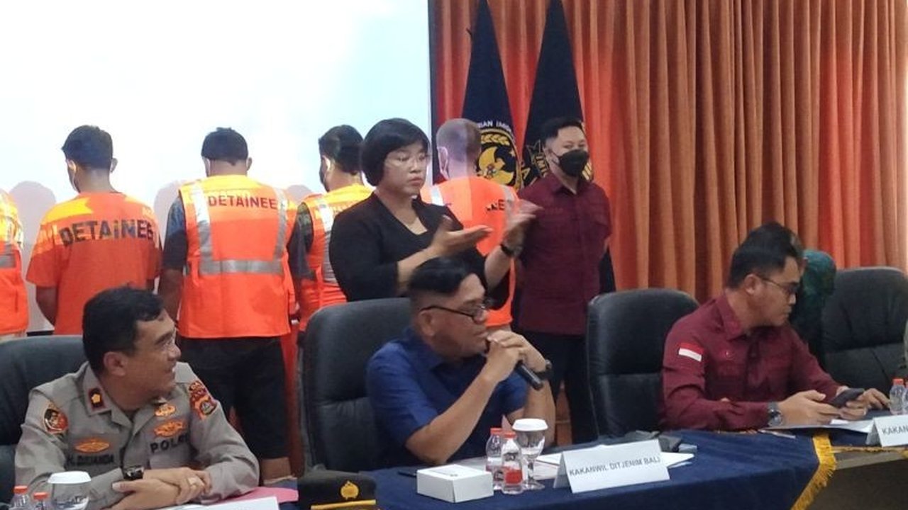 Kantor Imigrasi Bali membantu Polda Bali mengusut perampokan terhadap WNA Ukraina senilai Rp3,4 miliar yang diduga melibatkan sembilan pelaku dari Rusia, Ukraina, dan Kazakhstan;  proses penyelidikan masih berlangsung.