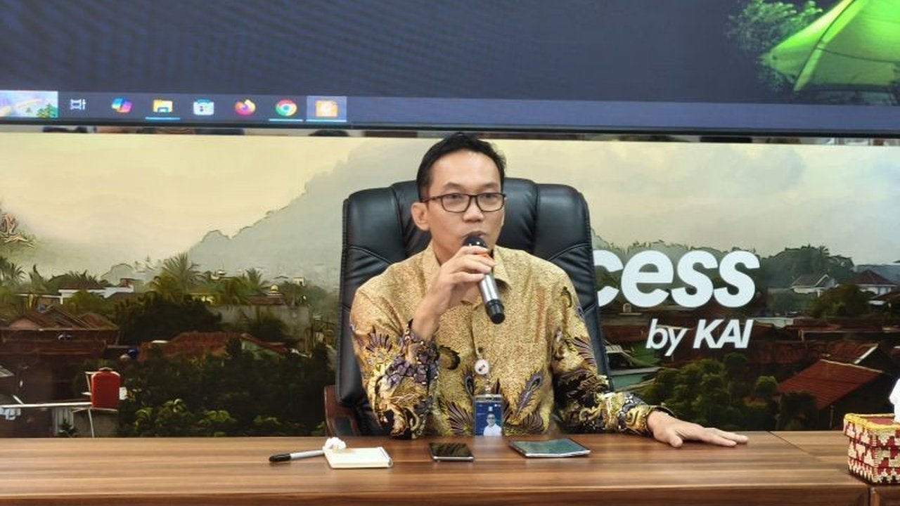 KAI Divre IV Tanjungkarang optimistis pertumbuhan angkutan barang akan naik 5 persen di tahun 2025, ditopang oleh Gapeka 2025 dan peningkatan keselamatan operasional.