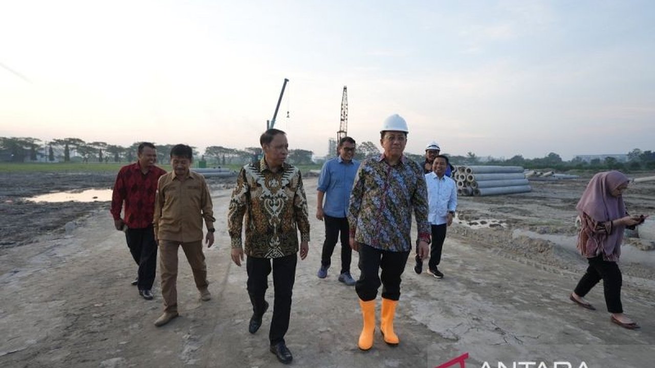 Senator Irman Gusman memberikan apresiasi atas keberhasilan program internasionalisasi Universitas Muhammadiyah Sumatera Utara (UMSU) dan pembangunan kampus terpadu mereka, yang ditandai dengan berbagai prestasi internasional dan dukungan pembangunan infr